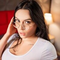 Lara_bombshell avatar