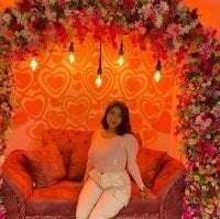 Abril_luxury avatar