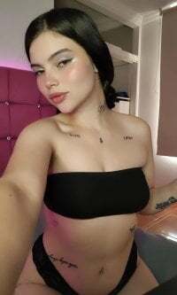 Adaira_pink avatar