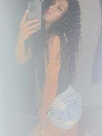 Alexandra_curly avatar