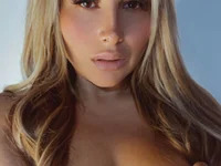 Alicia-323 avatar