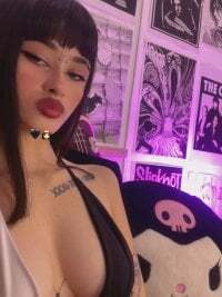 AliciaCollins_ avatar