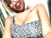 Alisson_Shy27 avatar
