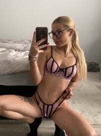 AlyssaSchwarz avatar