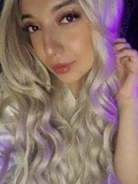 AnaVelvett avatar