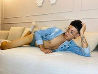 AndyMoonN avatar
