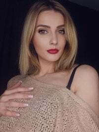 AngelVelvetXO avatar