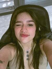 Annie_and_Hannie avatar