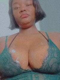 AssQueenXX35 avatar