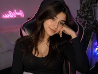 BlushBunnyXO avatar