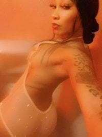 CUMQUEEN-XXX69 avatar