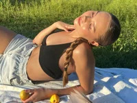 Cary_blonde avatar