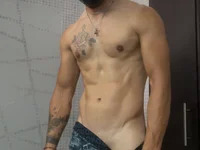 Charlyhot_69 avatar