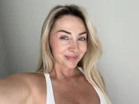 Chloeblond avatar