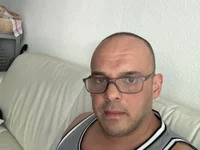 Chris111219 avatar