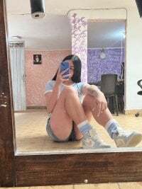 Coraline_Sweet_ avatar