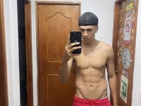 CrazyRich777 avatar