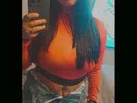 Curveyqueenn avatar