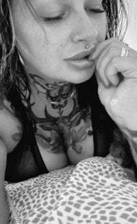 CurvyCannabisQueen420 avatar