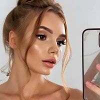 Dialinka Cam Model: Live Nude & Adult Sex Chat | Booble