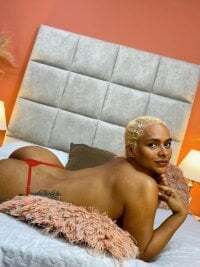 DinalarsonXXX avatar