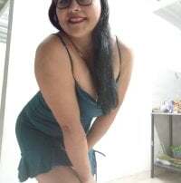 Dirty-Momm-Divorced-Hot avatar