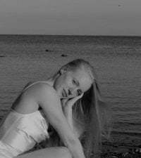 Elizabeth_Mitchel avatar