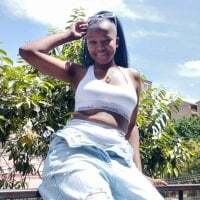 EllaAxie Cam Model: Live Nude & Adult Sex Chat | Booble