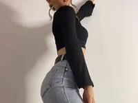 EllyRose96 avatar