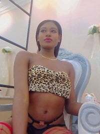 Emilia__Cam avatar