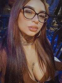 EmilyMoore_Pink avatar