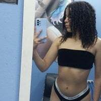 Emily_J18 avatar