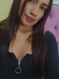 Emma_- avatar