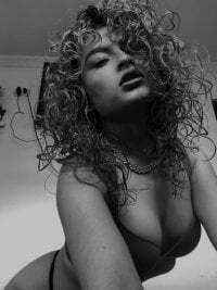 EmyRousee1 avatar