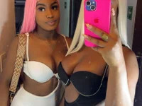 Erika_and_helena avatar