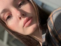 Eva_Leeee avatar