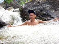 Exotic_king_bastian avatar