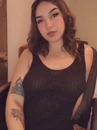 FallsForHerSmile avatar