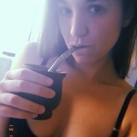 FeliBruna avatar