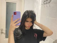 Girl_In_Your_Bed avatar