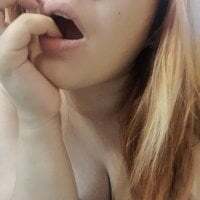 Helen_foxygirl avatar