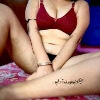 Hot-AngoriBhabhi avatar
