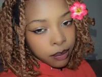 IconicBlondie avatar
