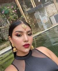 Iniya_Parul avatar