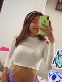 Isabella18_pink avatar