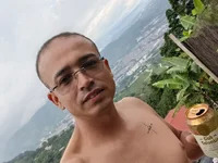 Juli2205 avatar