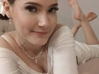 Julia_Strip18 avatar