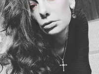 JulieSqualor81 avatar