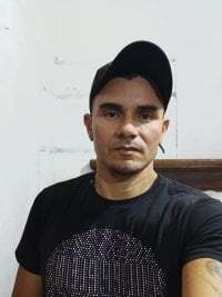 Karlnat_couple avatar