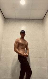 KinkyBlondeTwink avatar